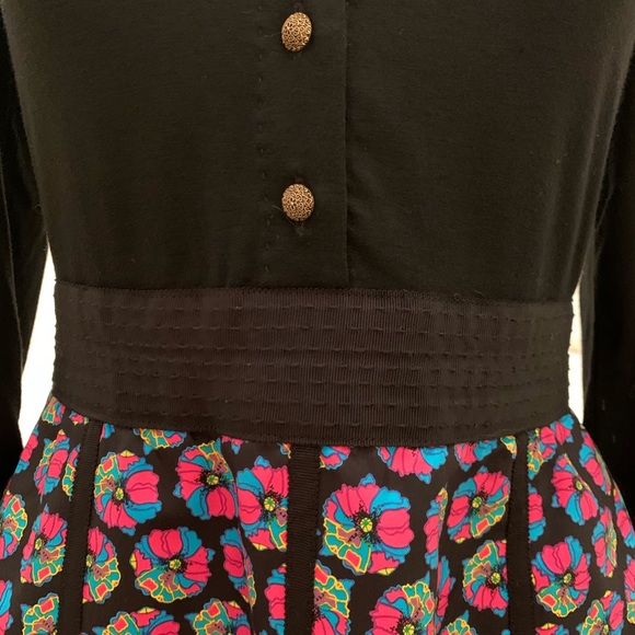 Phoebe Couture Dress - Picture 2 of 7